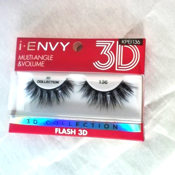 I-Envy 3D Flash eyelashes, multi-angle & volume. - Picture 3 of 3